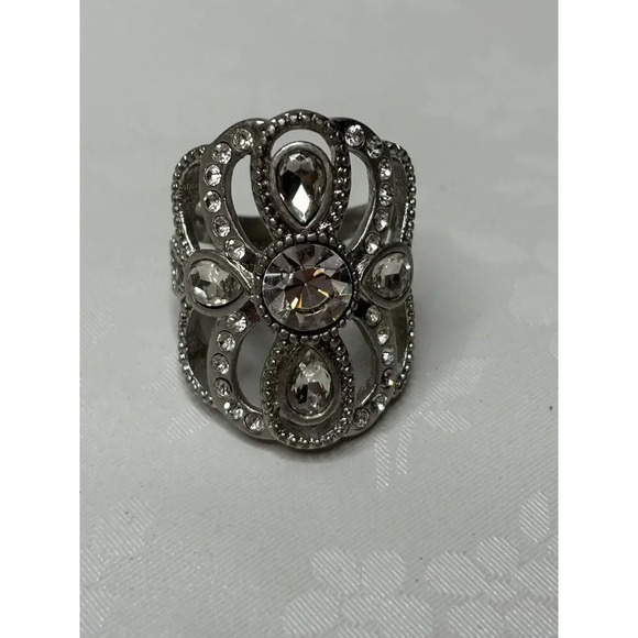 Lia Sophia Jewelry - LIA SOPHIA "Florence" Ring Faceted Crystals Cocktail Silver Tone Size 7